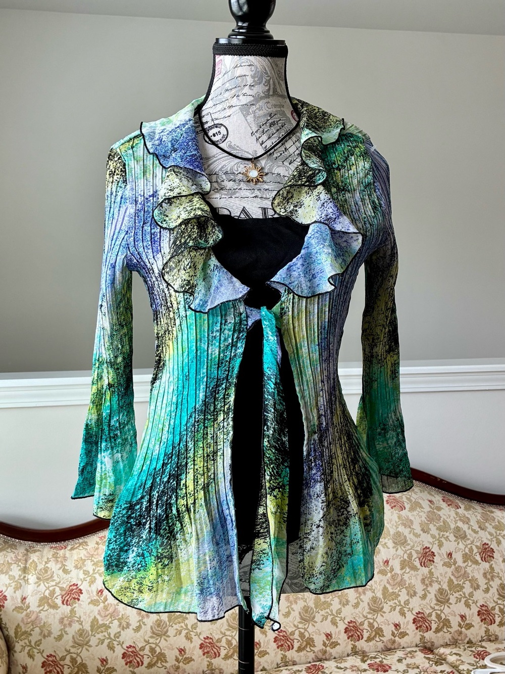 Vintage Style & Co Micro Pleated Ruffled Tie-Front Blouse